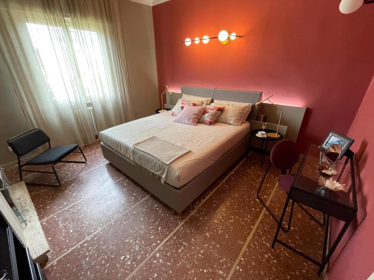 Appartamento In Villa A Tirrenia, Eleganza E Comfort A Pochi Passi Dal Mare ปิซา ภายนอก รูปภาพ