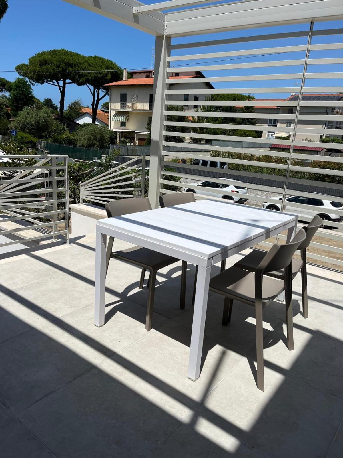 Appartamento In Villa A Tirrenia, Eleganza E Comfort A Pochi Passi Dal Mare ปิซา ภายนอก รูปภาพ